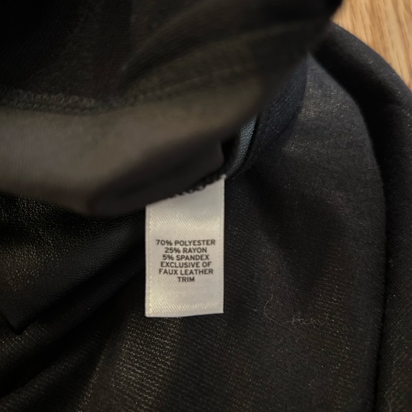 Nordstrom Trouvé Black Leggings with Faux Leather Trim size Small - Picture 5 of 7